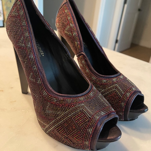 Donald J. Pliner | Purple Ceci Beaded Peep-Toe Heel (10M) - Picture 2 of 10